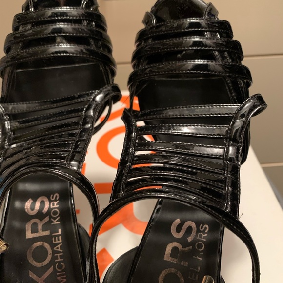 Kors Michael kors black patent leather heel - Picture 4 of 4